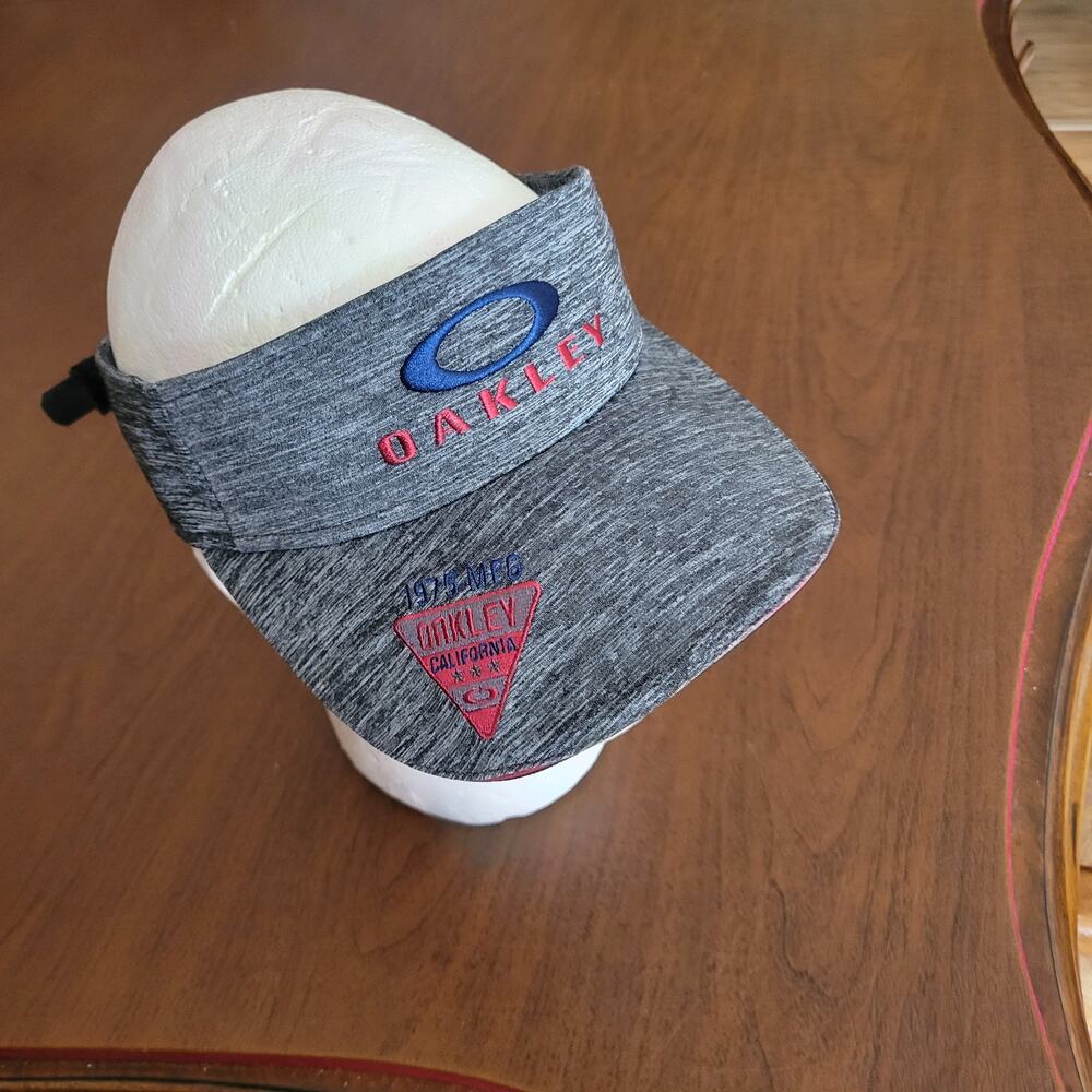 Oakley Performance Golf Sun Visor Hat Cap in Gray  Adjustable Strapback One size